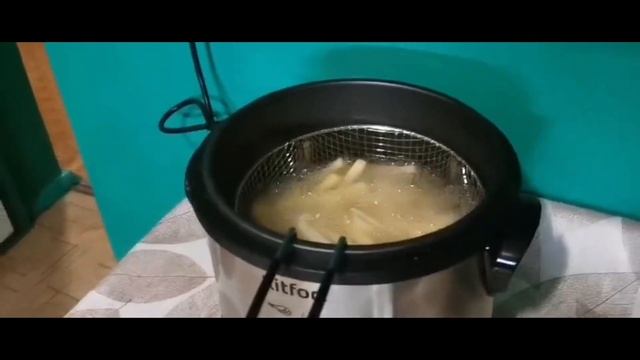 Картошка фри. Раз два и три готово ! Обзор фритюрницы Kitfort KT-2011 смотреть онлайн