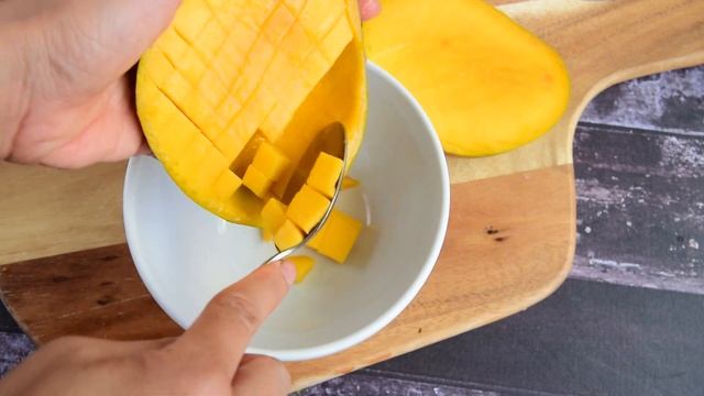 The best mango salsa recipe! смотреть онлайн