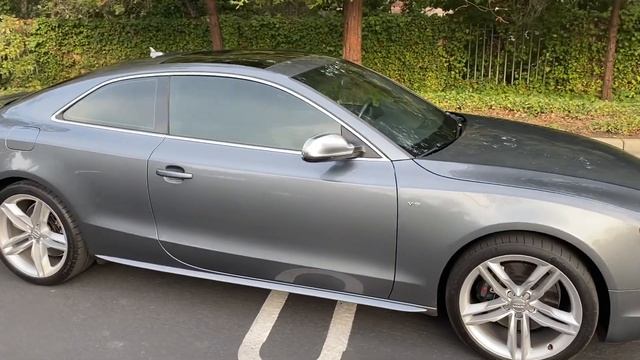 Audi S5 Walkaround смотреть онлайн