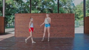 Боковая свеча с подбивкой – Искусство акробатики на шпагате!