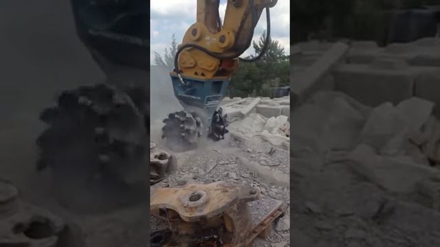 Роторная фреза ROCKWHEEL D30 разрушение бетона смотреть онлайн