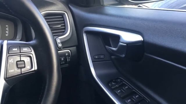 2016/66 Volvo 2.0D4 SE Lux Nav Geartronic finished in Onyx Black смотреть онлайн