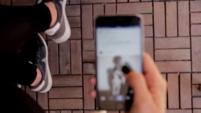 Iphone company removes important feature from Indian iphone||Iphone india||sMart tech смотреть онлайн