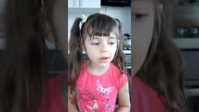 На лабутенах ах и в восхитительных штанах