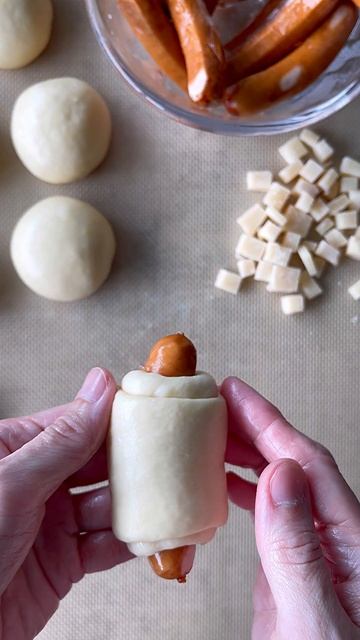 Asian-flavor Sausage Bun Recipe