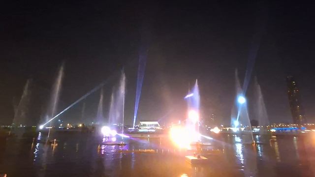 Лазерное шоу в Дубае. Невероятное зрелище. Dubai Festival City Mall