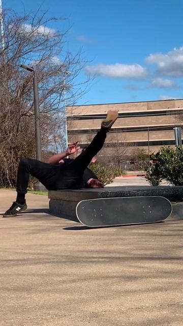 First skate 6 months after injury #skateboarding #injury #shorts смотреть онлайн