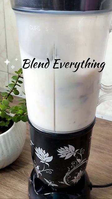 Cranberry Banana Smoothie (क्रैनबेरी केला स्मूदी) #shorts #youtubeshorts #smoothie #healthyrecipes