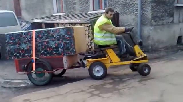 Daje radę ,rider ciągnie szafę. смотреть онлайн