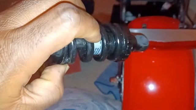 Going back to my Default Rear Shocks😲 here's Why? смотреть онлайн