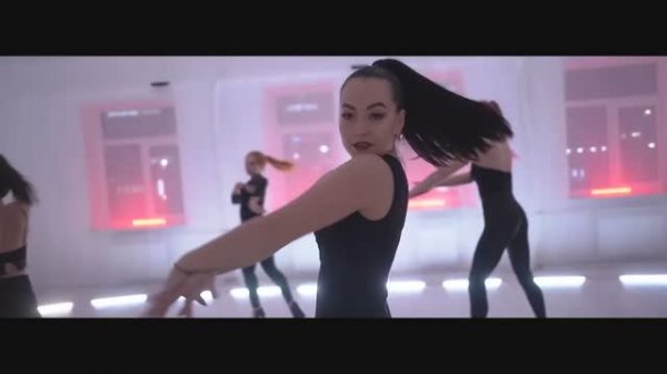 Vancouver Sleep Clinic - Hold On We're Going Home. Strip dance by Katerina Strogaya. Russia.