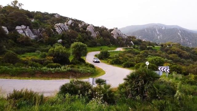 Dacia Duster Hybrid 140 Extreme 2024 On the road смотреть онлайн