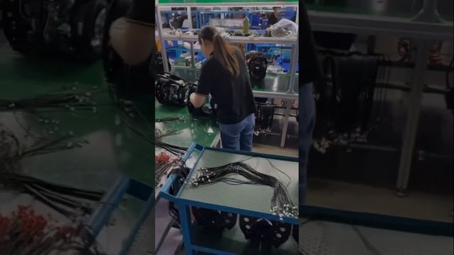 ФАБРИКА ПО ПРОИЗВОДСТВУ ПРОФЕССИОНАЛЬНОГО СВЕТОВОГО ОБОРУДОВАНИЯ | СВЕТ | ФАБРИКА | СОФИТЫ | ЛАМПЫ смотреть онлайн