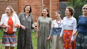 Чей это конь по улице проехал