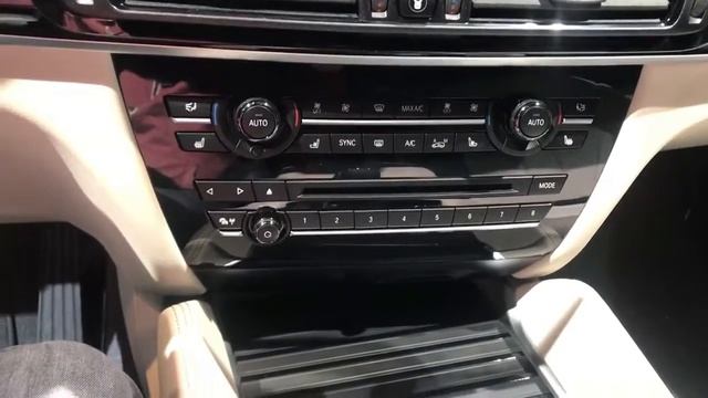 BMW X6 xDrive50i смотреть онлайн