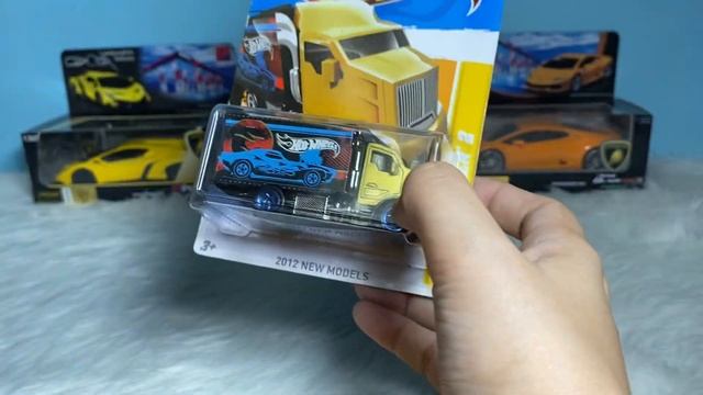 TRUCKS on the Highway: HOT WHEELS HIWAY HAULER смотреть онлайн