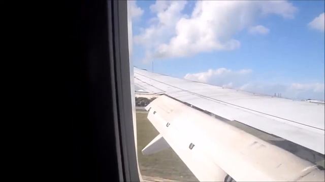 American Airlines 737-800 Onboard Landing in Grand Cayman (MWCR) смотреть онлайн