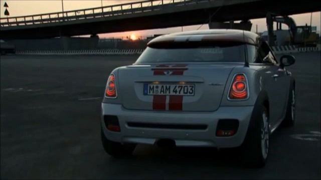 2012 Mini Cooper Coupe Lighting Sequence at Mini of Louisville. смотреть онлайн