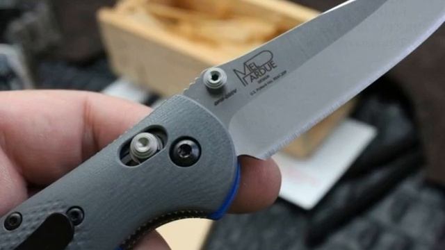 Нож Benchmade Mini Griptilian 556-1