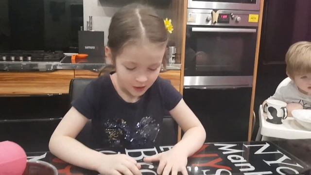 Красная икра для торта 