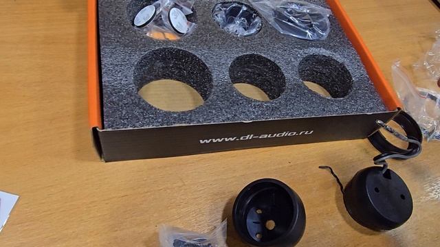 Замена твитеров в Mitsubishi Pajero III на DL Audio Raven Easy Install Neo Tweeter V.2 смотреть онлайн