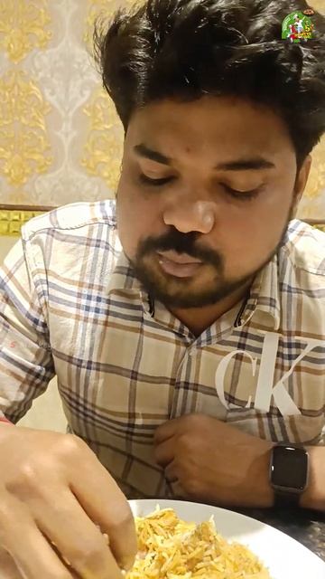 Mutton Biryani at CAFE BAHAR 😍😋👌 | Ft.5monkeys Food смотреть онлайн