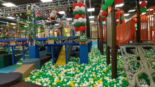 Игровая комната "KidzOOna" в торговом центре Central Festival Pattaya