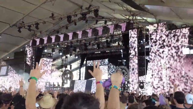 Porter Robinson @ Coachella 2012 - Weekend 2 (4/22/2012) смотреть онлайн