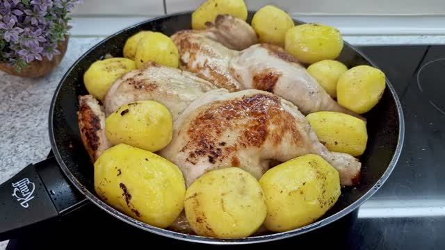 Ваши гости будут поражены!Невероятный рецепт КУРИЦЫ С КАРТОШКОЙ! смотреть онлайн