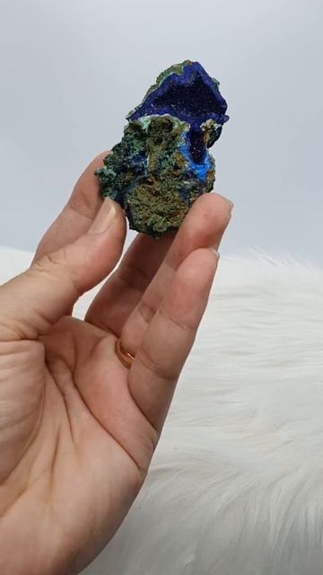 Sparkly Deep Blue Azurite AZ08R смотреть онлайн