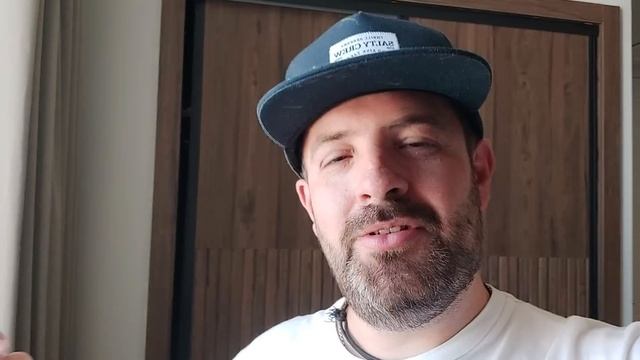 Importante anuncio de JuanjoVlog que arde en telecinco смотреть онлайн