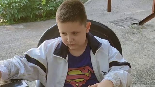 Играю в БРАВЛ СТАРС Со своей КОШКОЙ! (она меня скоро зацарапает) смотреть онлайн