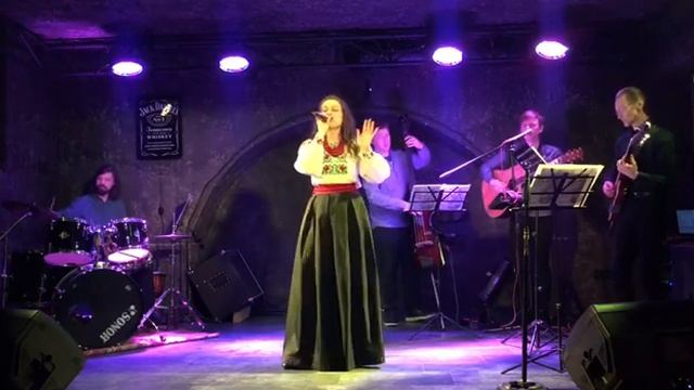 В. Івасюк «Червона рута»