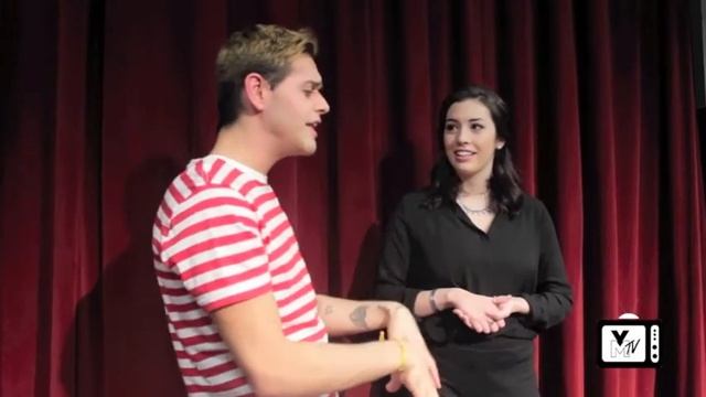 Your Mag TV - How To Walk In Heels