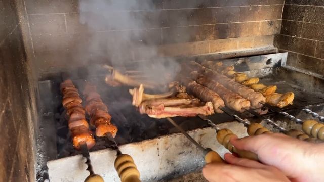 НЕ ВОЗМОЖНО терпеть! | ДЕНЬ без ШАШЛЫКА | ОТДЫХ у БАССЕЙНА смотреть онлайн