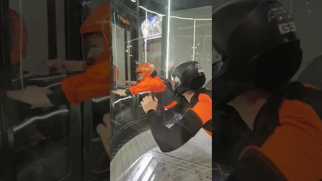 Мой первый полет в аэротрубе смотреть онлайн