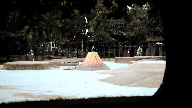 Anthony Watkinson London Edit - DK Bicycles смотреть онлайн