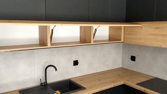 Kuchnia czarny mat + dąb dziki naturalny смотреть онлайн