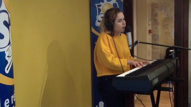 Sud Radio - Mia Léna Pick me up смотреть онлайн