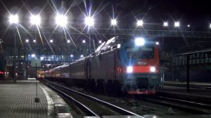 Электровоз ЭП20-001 с поездом №143 Кисловодск — Москва