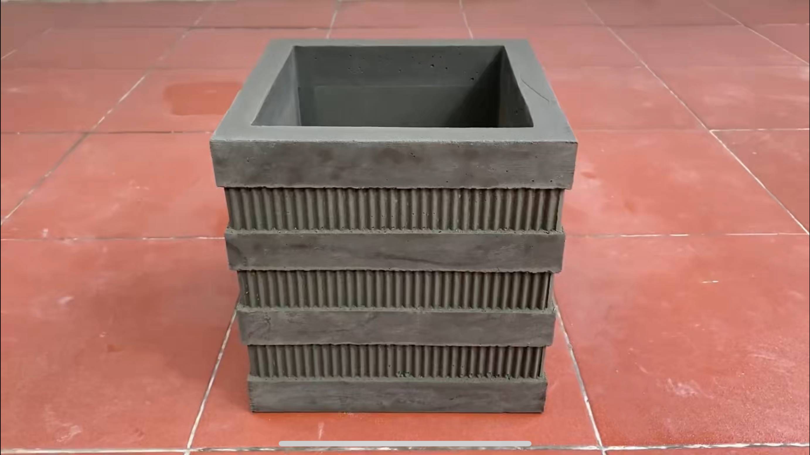 Кашпо для цветов из цемента смотреть онлайн