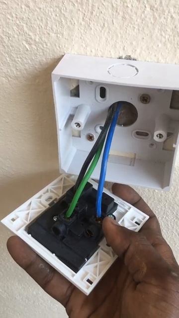 How To Do Single Socket Loop In From Indoor To Out Door смотреть онлайн