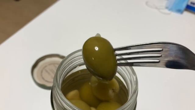 Jeff's Garden Brand Garlic Stuffed Olives | Taste Test and Review | Keto Friendly Low Carb and Vega смотреть онлайн