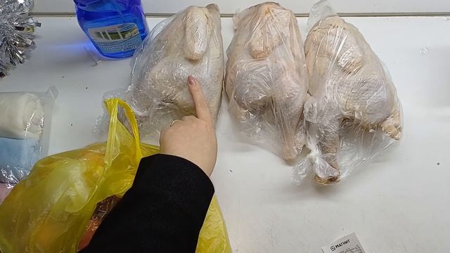 ВЛОГ/ФАРШ ИЗ ЩУКИ/РАСПАКОВКА ПОКУПОК/КУРЫ ДЛЯ БЕШБАРМАКА/ЖАРЕНАЯ ИКРА И ПЛАВНИКИ/Маруся