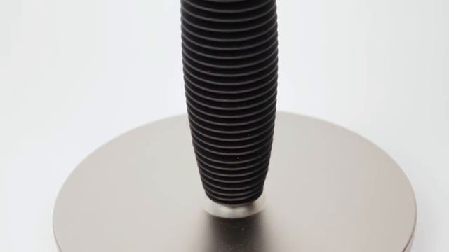UMBRA Groove Paper Towel Holder смотреть онлайн