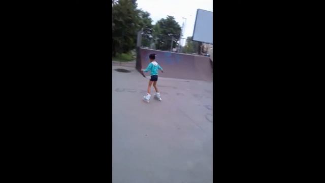 катаюсь.PapinaZaika на джамперной площадке смотреть онлайн