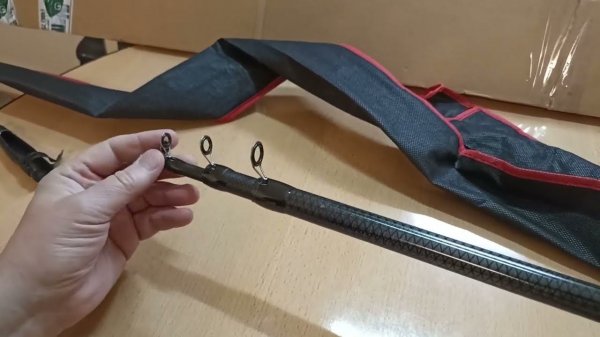 Распаковка посылки с удилищем Ogon Fish Princes по заказу Fmagazin