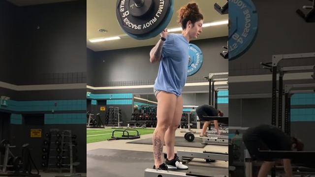 Heavy Squat Workout - Grow Your Legs | Crossfit Athlete NATASHA AUGHEY смотреть онлайн