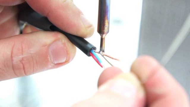 How to Build a Microphone Lead Using Neutrik XLR's 2011 смотреть онлайн