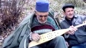Поет Маарулав. Пандур
